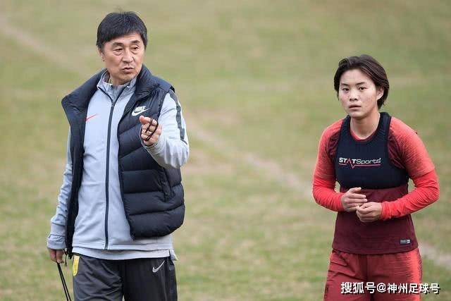 泰晤士：阿森纳接近达成协议，签下莱斯特城16岁边锋蒙加